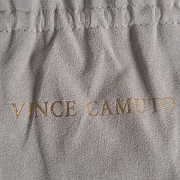 VINCE CAMUTO TRICOLOR STONE PENDANT NECKLACE Color Gold Metallic - Picture 6 of 6